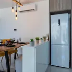 Flair - 1-bedroom & Balcony In