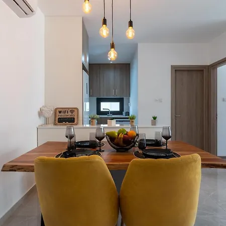 Daire Flair - 1-bedroom & Balcony In