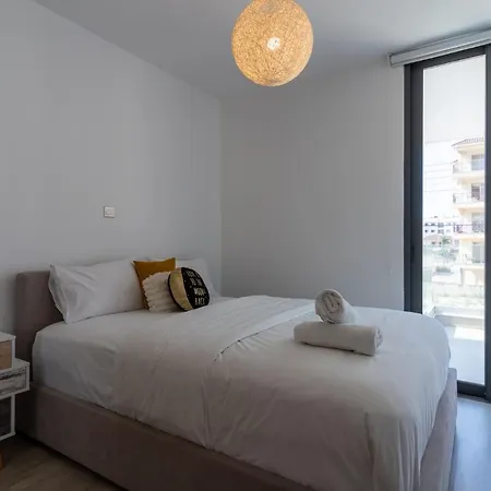 Daire Flair - 1-bedroom & Balcony In