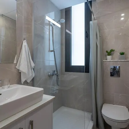 Daire Flair - 1-bedroom & Balcony In Larnaca